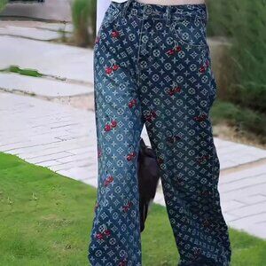 Women's straight-leg jeans